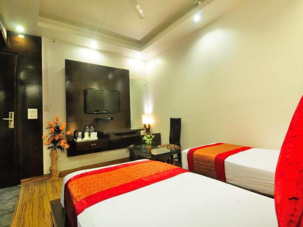 Room image 4