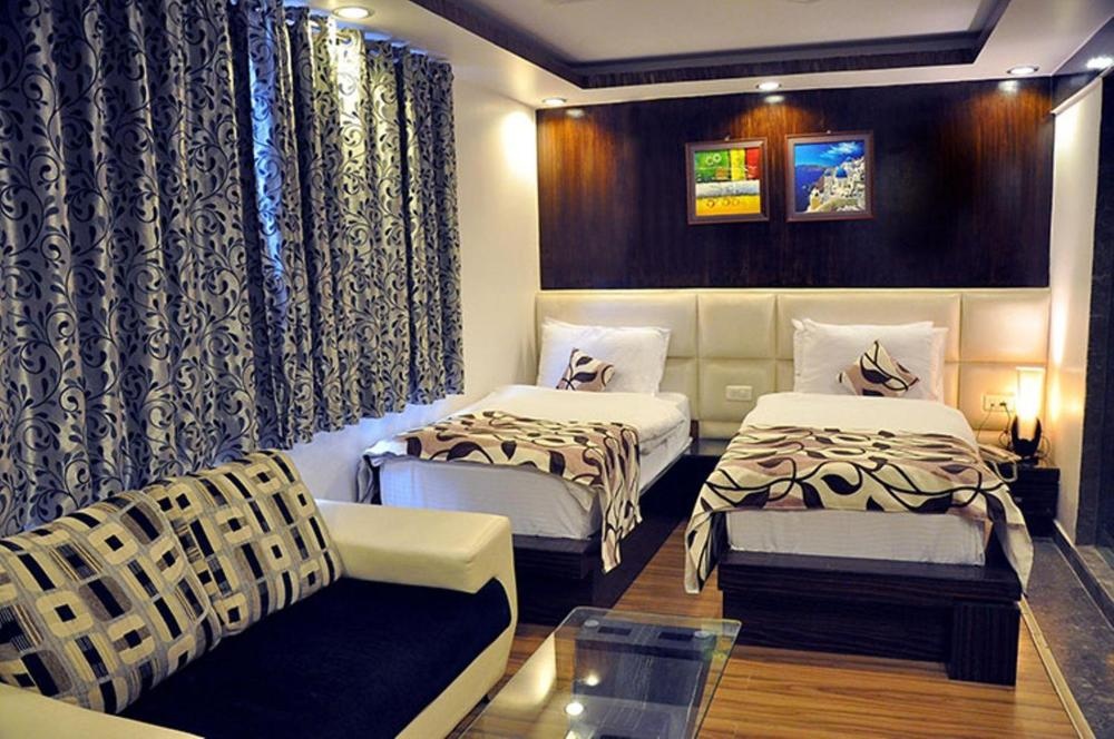 Room image 3