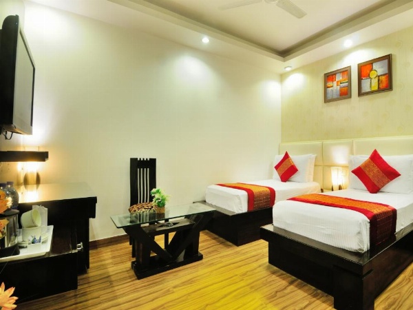 Hotel Elegance image 14