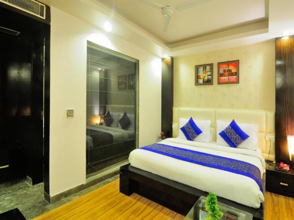Hotel Elegance image 6