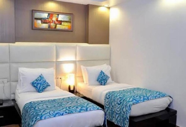 Hotel Elegance image 9