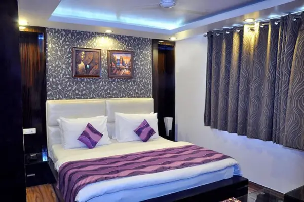 Hotel Elegance 10