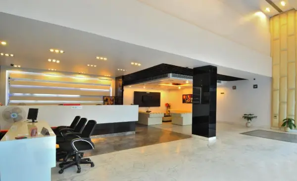 Hotel Elegance Main image